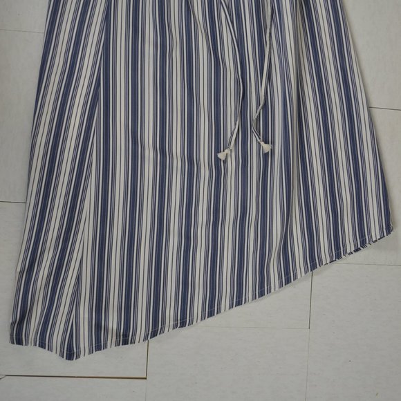 Isabel Maternity | One- shoulder  ruffle  Dress size small  stripe - Picture 9 of 10